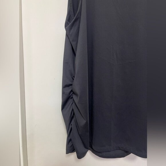 Torrid Active - slate gray tank with ruching on both sides - size 1 (XL 14/16) - Picture 3 of 6